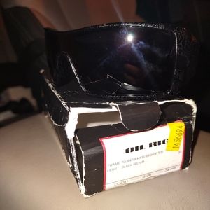 Oakley Oil-rig polarized sunglasses